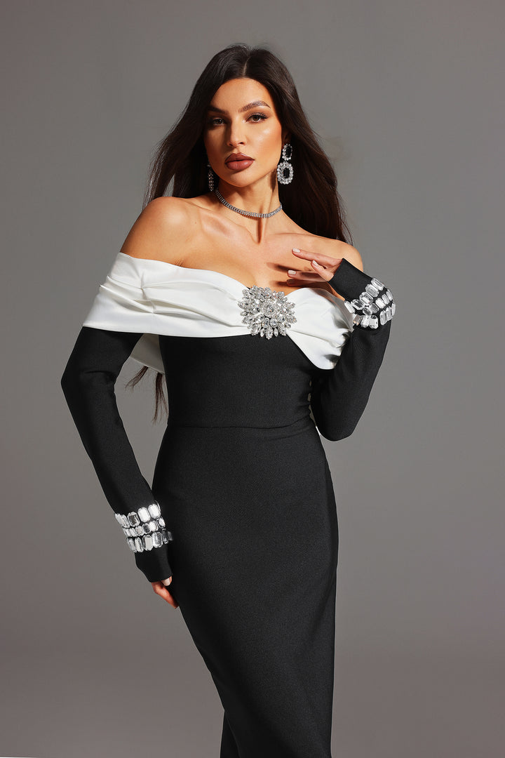 Derlyn Straight Shoulder Long Sleeve Diamond Bandage Maxi Dress