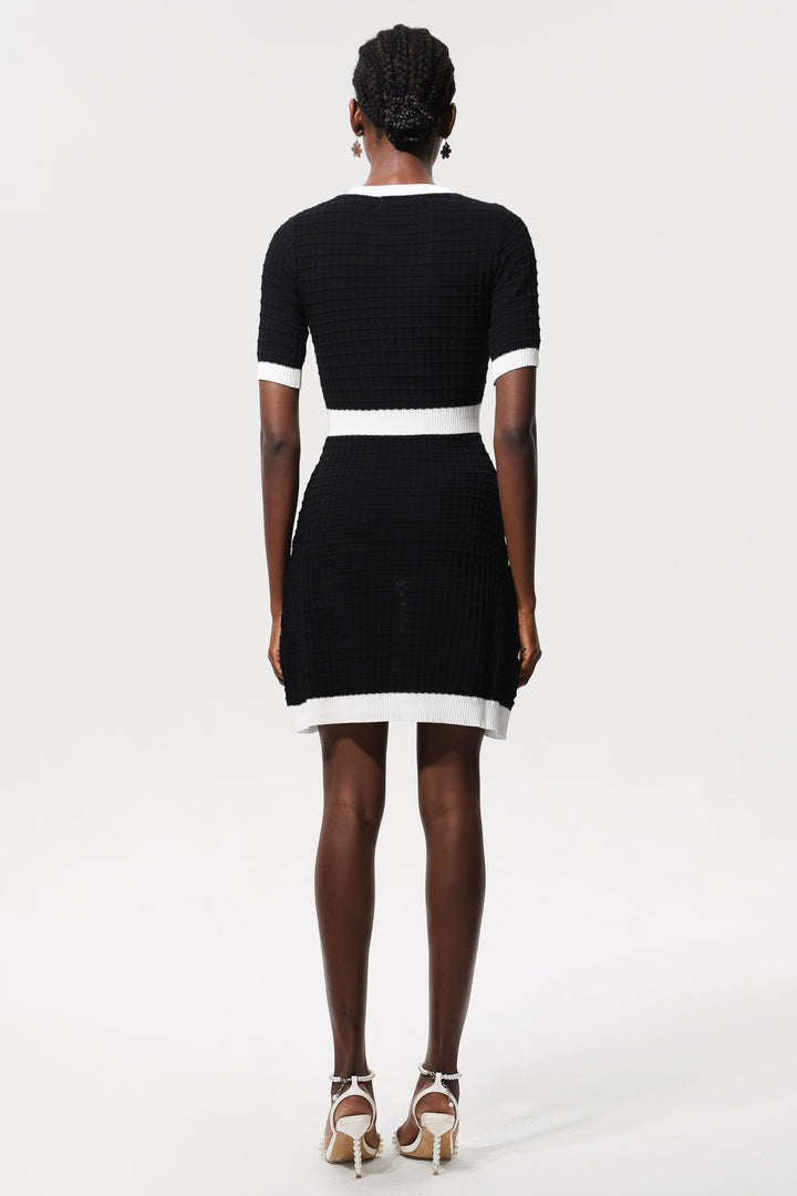 Estrela Short Sleeves Pearls Button Knitted Mini Dress