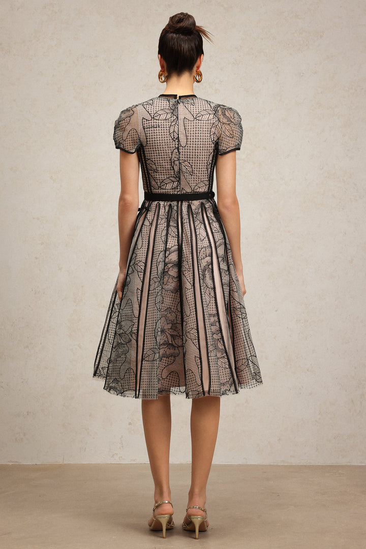 Lisiya Short Sleeves Jacquard Midi Dress