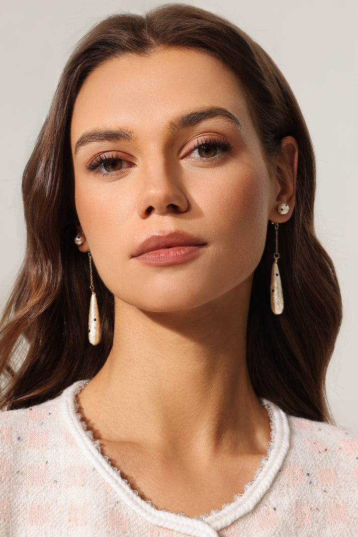 Pansy Wave Point Tassel Earrings