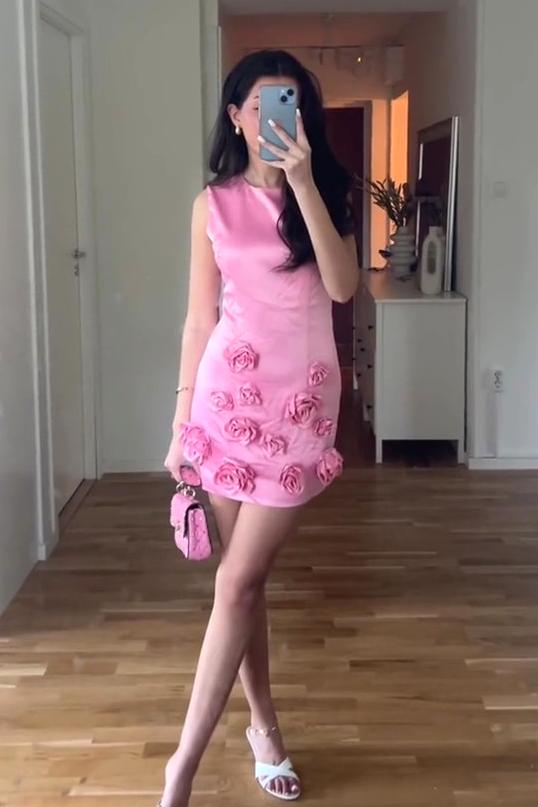 Ida Flowers Embellished Mini Dress