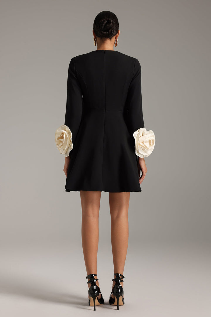 Liviya Flowers Long Sleeves Knitted Mini Dress